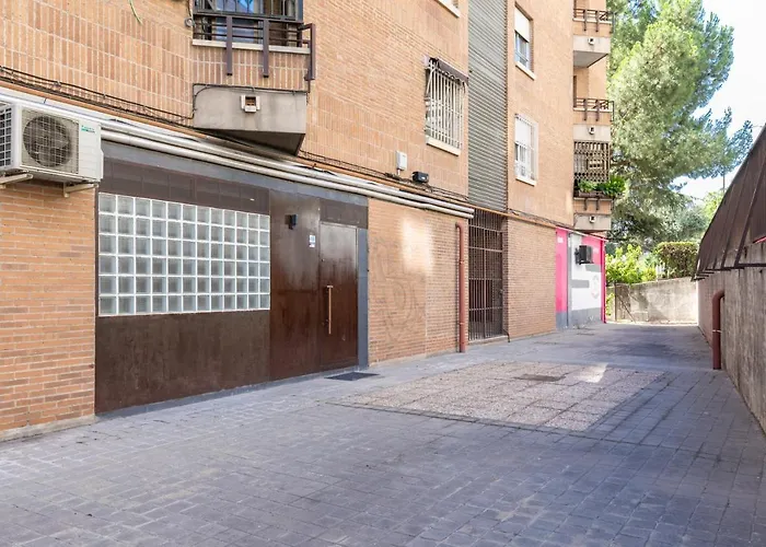 Homeabout Madrid Rio Apartment